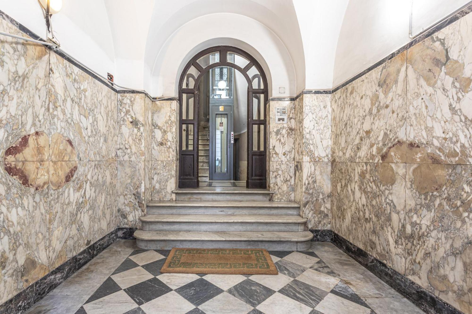 Private Apartment Colosseum Řím Exteriér fotografie